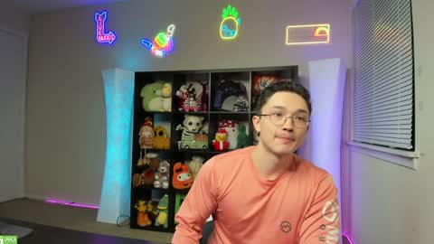 Snapshot of abbuddy920236 chatting on January 2025 05:11:01 AM buddy online show from January 2025 05:11:01 AM