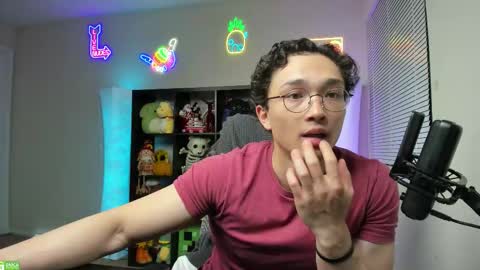 Snapshot of abbuddy920236 chatting on October 2025 03:19:01 AM buddy online show from October 2025 03:19:01 AM