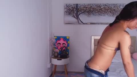Lucia  online show from December 2024 12:19:02 PM