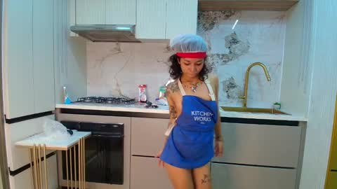 Lucia  online show from February 2025 07:23:02 PM