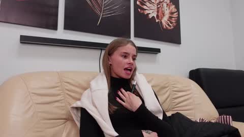 Snapshot of abby_laker chatting on December 2024 12:03:02 AM ABBY LAKER online show from December 2024 12:03:02 AM