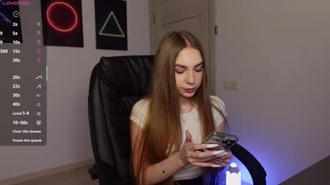 Snapshot of abby_laker chatting on March 2025 01:06:02 PM ABBY LAKER online show from March 2025 01:06:02 PM