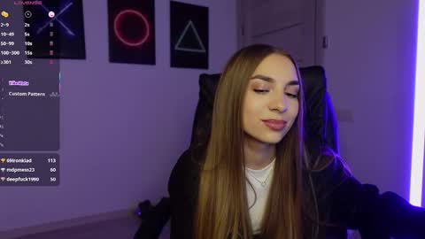 Snapshot of abby_laker chatting on March 2025 04:17:01 PM ABBY LAKER online show from March 2025 04:17:01 PM