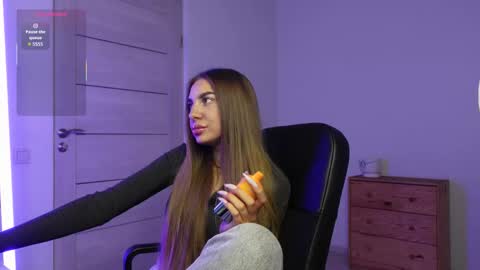 Snapshot of abby_laker chatting on September 2025 05:04:01 PM ABBY LAKER online show from September 2025 05:04:01 PM