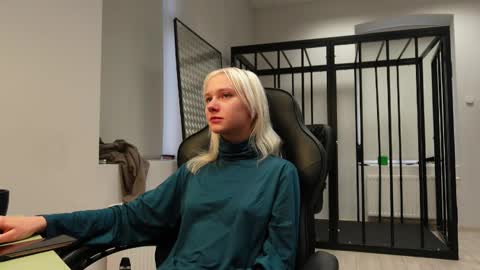 Snapshot of abby_laker chatting on September 2025 05:45:02 AM ABBY LAKER online show from September 2025 05:45:02 AM