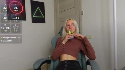 Snapshot of abby_laker chatting on October 2025 01:42:02 PM ABBY LAKER online show from October 2025 01:42:02 PM