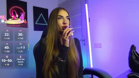 Snapshot of abby_laker chatting on October 2025 06:12:01 AM ABBY LAKER online show from October 2025 06:12:01 AM