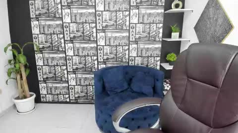 abby_thomsonn online show from September 2025 03:06:02 AM