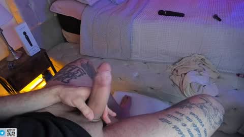 Snapshot of abbyandchris1 chatting on January 2025 09:05:02 PM START TRANSMISSION ---- AM COLOMBIA TIME online show from January 2025 09:05:02 PM