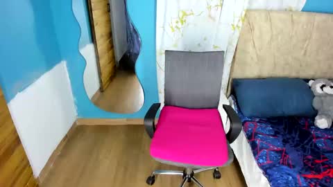 Snapshot of abbyhowlland chatting on October 2025 05:38:02 AM sara online show from October 2025 05:38:02 AM