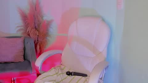 ABBY online show from September 2025 07:52:01 PM