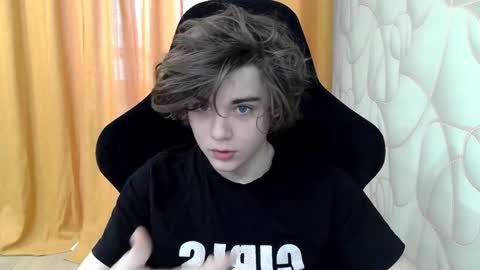 abbysal_blade online show from December 2024 05:00:02 AM