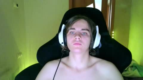 abbysal_blade online show from October 2025 07:32:01 AM