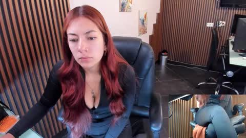 Snapshot of abbystones chatting on October 2025 10:33:02 AM Abby Stones online show from October 2025 10:33:02 AM