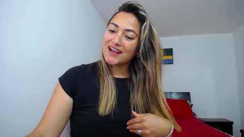 ximena online show from February 2025 03:49:02 PM
