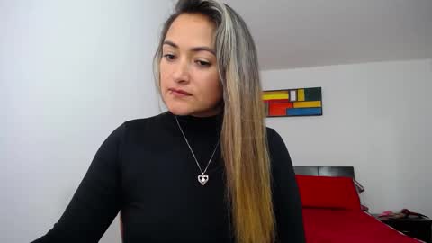ximena online show from February 2025 04:59:01 PM