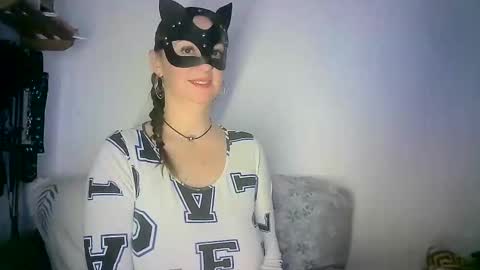 GoldenFish online show from December 2024 05:05:02 AM