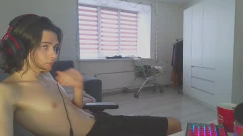 Snapshot of abobus123 chatting on December 2024 09:28:01 AM hi cum in pvt noi extra tip online show from December 2024 09:28:01 AM