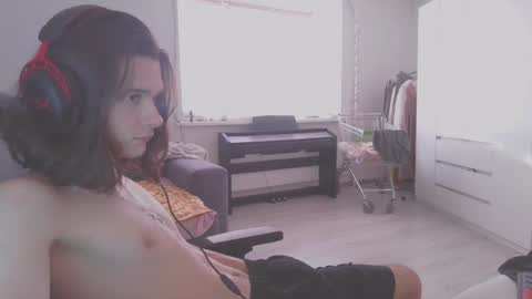 Snapshot of abobus123 chatting on February 2025 11:32:02 AM hi cum in pvt noi extra tip online show from February 2025 11:32:02 AM