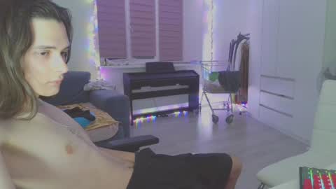 Snapshot of abobus123 chatting on February 2025 02:48:01 PM hi cum in pvt noi extra tip online show from February 2025 02:48:01 PM