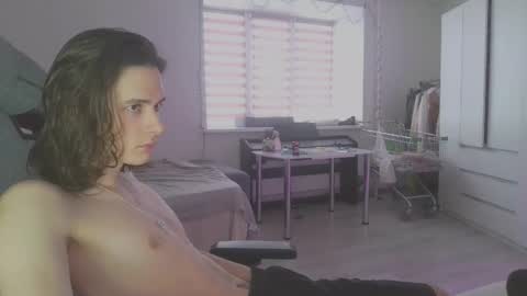 Snapshot of abobus123 chatting on February 2025 12:21:01 PM hi cum in pvt noi extra tip online show from February 2025 12:21:01 PM