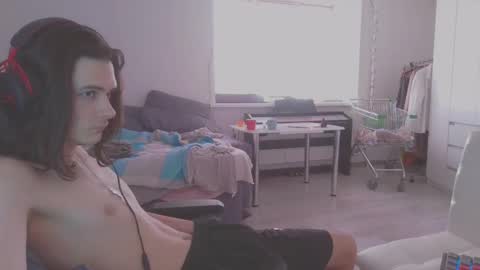 Snapshot of abobus123 chatting on February 2025 12:24:01 PM hi cum in pvt noi extra tip online show from February 2025 12:24:01 PM