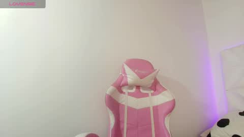 Abril  online show from October 2025 10:34:02 AM