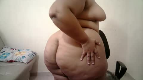 Snapshot of abril__ass chatting on October 2025 03:20:02 PM abril__ass online show from October 2025 03:20:02 PM