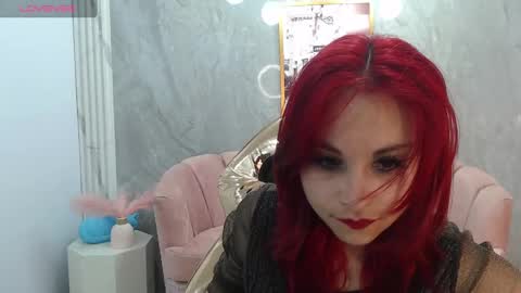 abril_ch_ online show from December 2024 10:55:01 AM