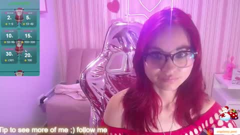 abril_ch_ online show from December 2024 02:27:01 PM