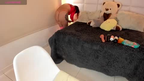 Abril online show from January 2025 06:24:01 PM