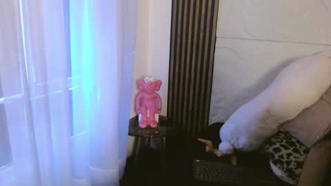  ABRIL online show from March 2025 05:11:02 PM