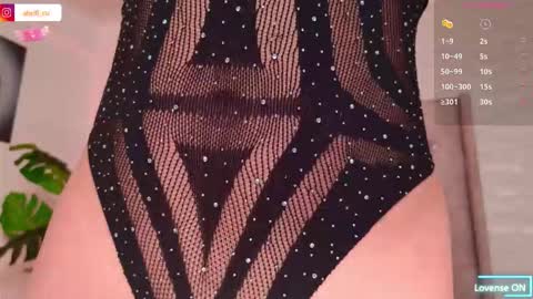 abrill_cute online show from October 2025 12:45:02 PM