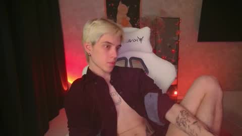 Snapshot of abslut chatting on October 2025 04:36:02 PM Nick online show from October 2025 04:36:02 PM