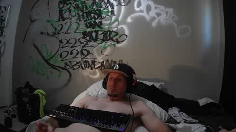 Snapshot of abundance222 chatting on January 2025 06:43:01 PM abundance222 online show from January 2025 06:43:01 PM