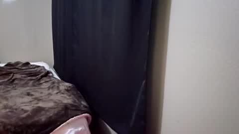 Snapshot of abundance222 chatting on February 2025 01:22:01 AM abundance222 online show from February 2025 01:22:01 AM