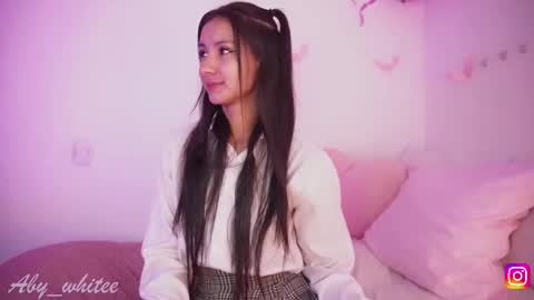 Snapshot of aby_whitee chatting on November 2025 10:48:02 AM Aby online show from November 2025 10:48:02 AM