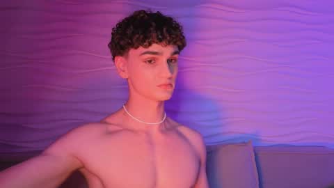 Adam online show from October 2025 06:27:02 PM