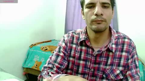 Snapshot of adam_arango chatting on December 2025 09:32:02 PM Adam online show from December 2025 09:32:02 PM