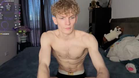 adam_chriss online show from October 2025 09:10:01 AM