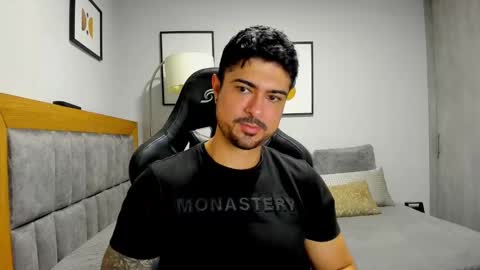 adam clarke online show from October 2025 04:51:01 PM