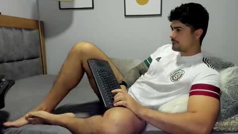 adam clarke online show from October 2025 10:58:01 PM