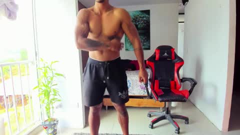 Adam Valencia online show from October 2025 05:24:02 PM