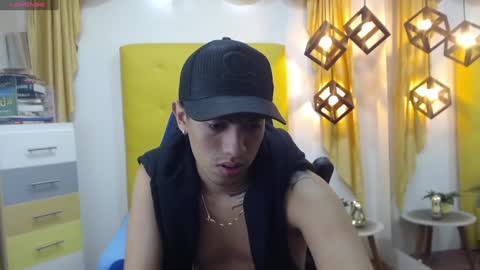 Snapshot of adamcoox chatting on January 2025 08:25:02 AM Adam online show from January 2025 08:25:02 AM