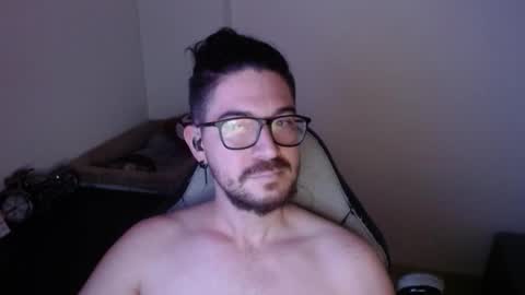 Snapshot of adamussutekh chatting on November 2025 01:44:02 PM Adam online show from November 2025 01:44:02 PM