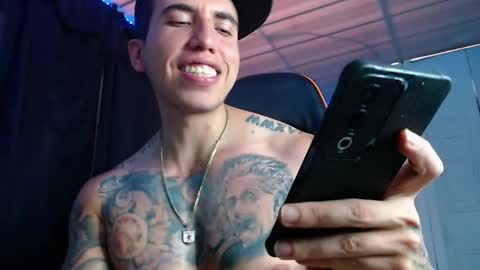 Snapshot of adan_hudson chatting on November 2025 02:05:02 PM Anderson online show from November 2025 02:05:02 PM