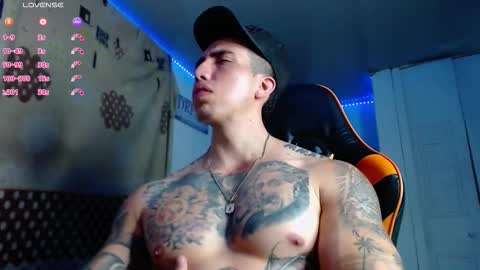 Snapshot of adan_hudson chatting on November 2025 02:00:02 AM Anderson online show from November 2025 02:00:02 AM