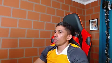 Adan Sin online show from December 2024 11:03:02 PM