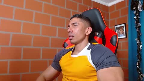 Adan Sin online show from December 2024 05:02:01 PM