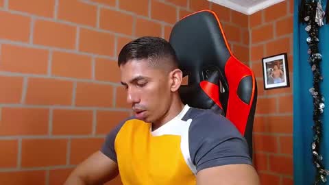 Adan Sin online show from December 2024 08:05:02 PM